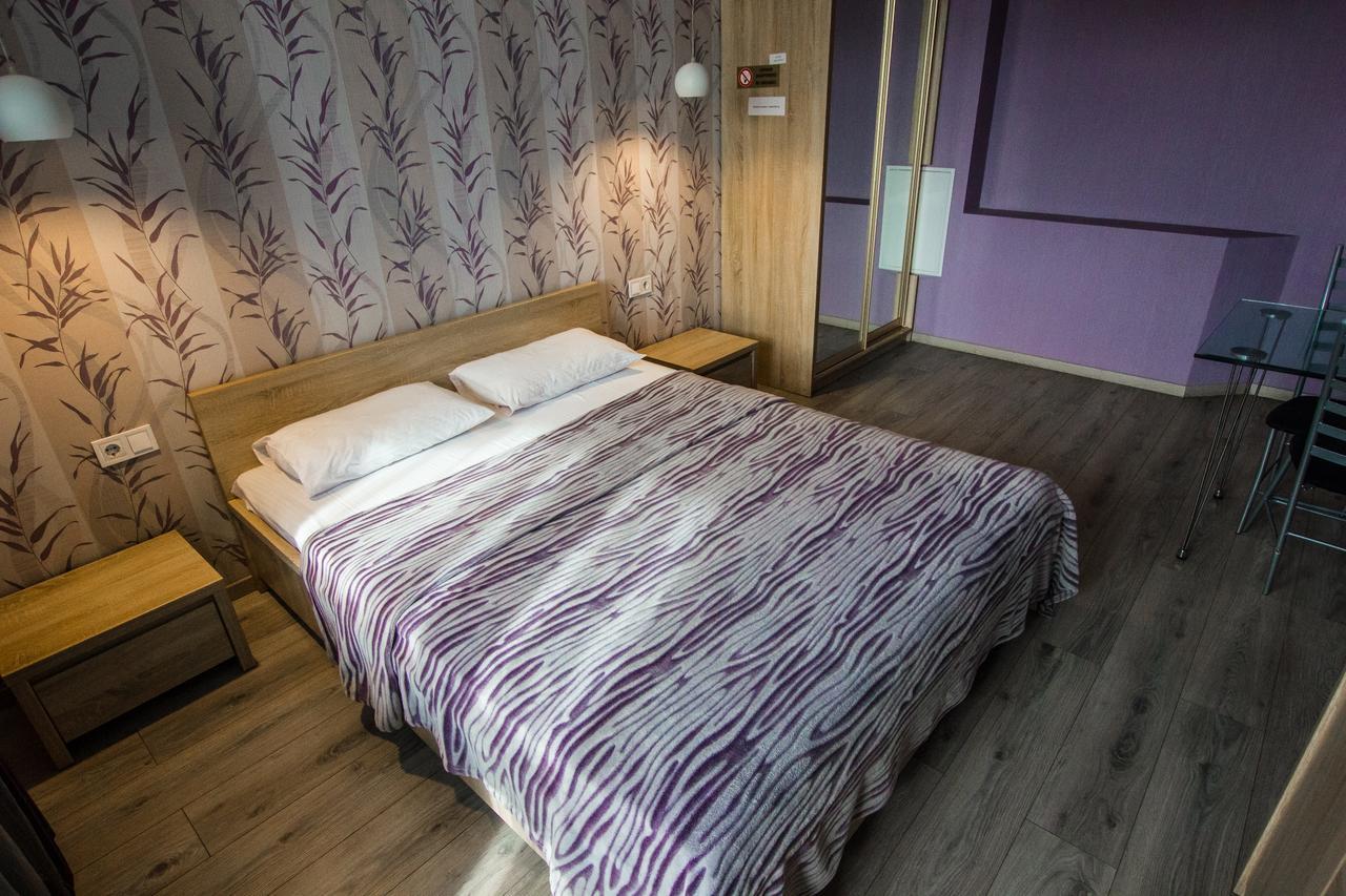 Solo Apartment Dragomanova Kiev Dış mekan fotoğraf
