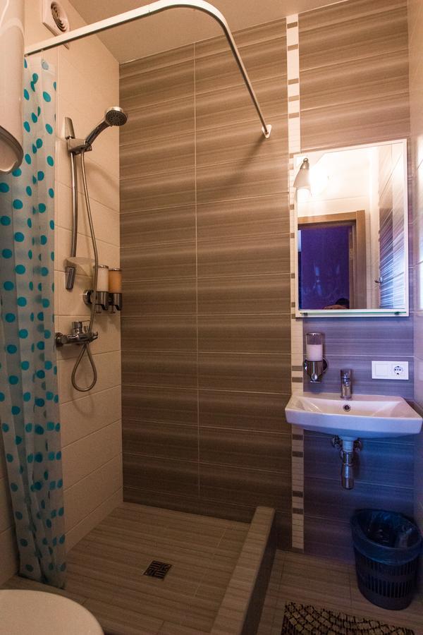 Solo Apartment Dragomanova Kiev Dış mekan fotoğraf